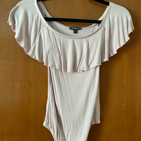 Light pink bodysuit - Picture 3 of 3